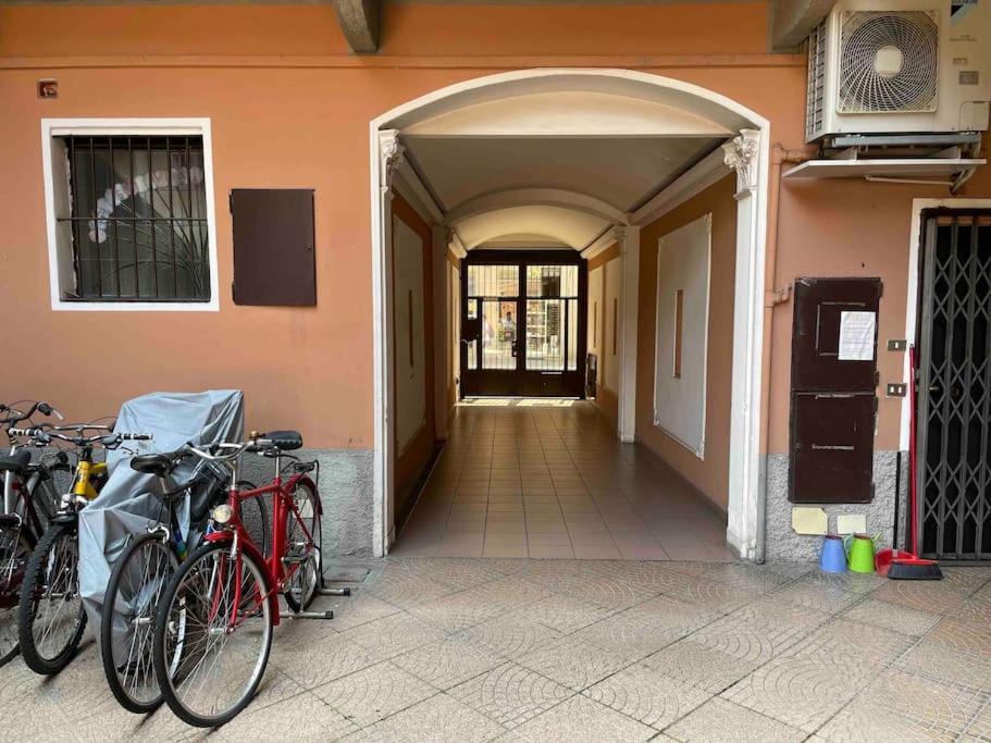 Corte Del 6 - Cozy Modern Flat B มิลาน ภายนอก รูปภาพ