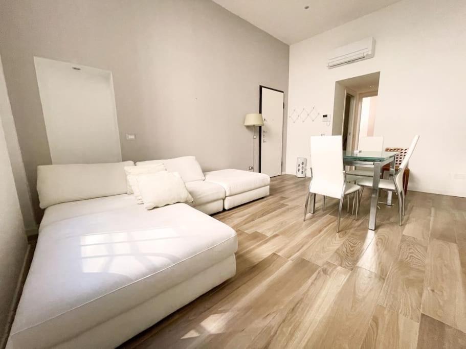 Corte Del 6 - Cozy Modern Flat B มิลาน ภายนอก รูปภาพ