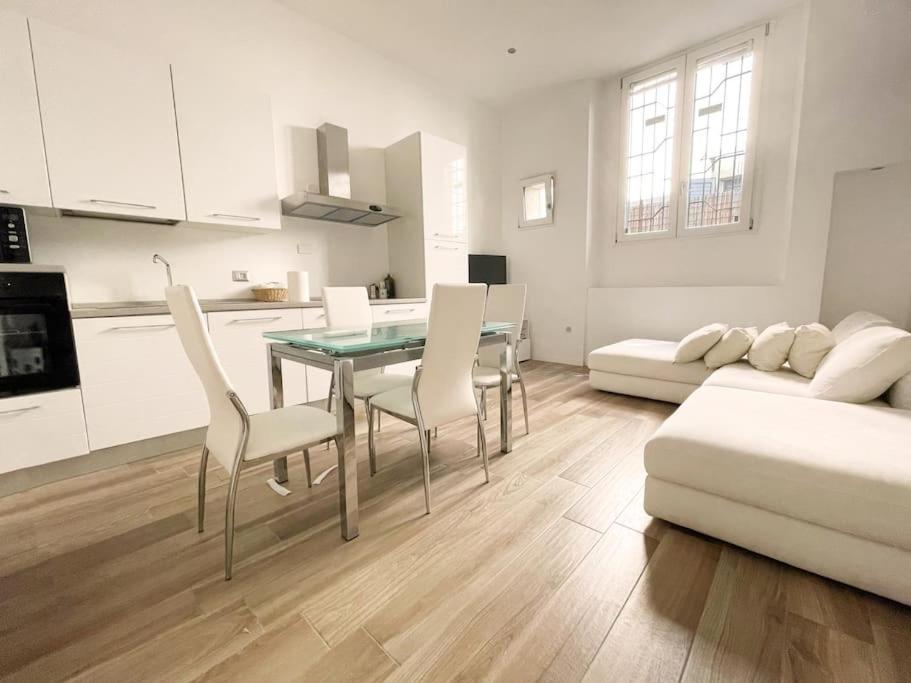 Corte Del 6 - Cozy Modern Flat B มิลาน ภายนอก รูปภาพ